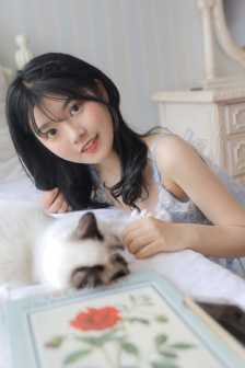 男生和女人互动视频